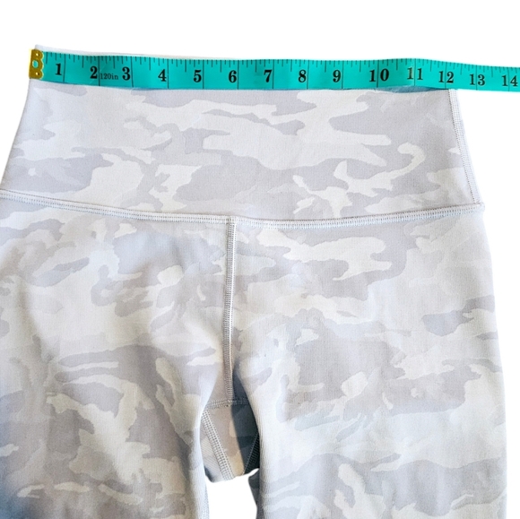 Lululemon Wunder Under Shorts 10" Ribbed Incognito Camo Jacquard Alpine White 6 - Picture 12 of 15